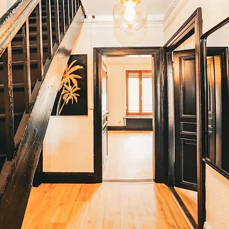 דירה Charme Centre *